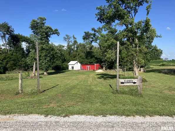 900 East Rd, Roseville, IL 61473