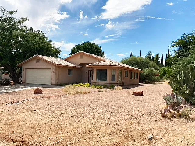 590 Bell Rock Blvd — Photo 1