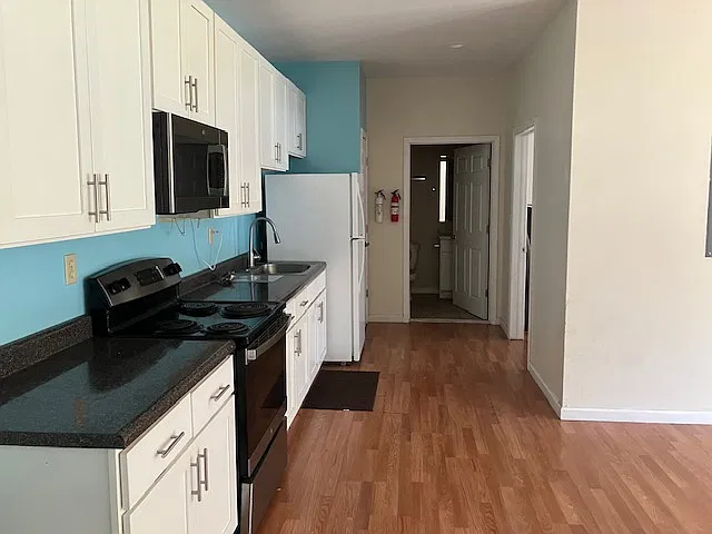 1 bed, 800 sqft, $1,600 — Photo 1