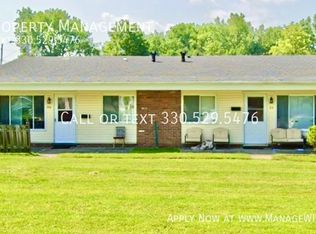 92 Riveredge Pkwy, Berea, OH 44017