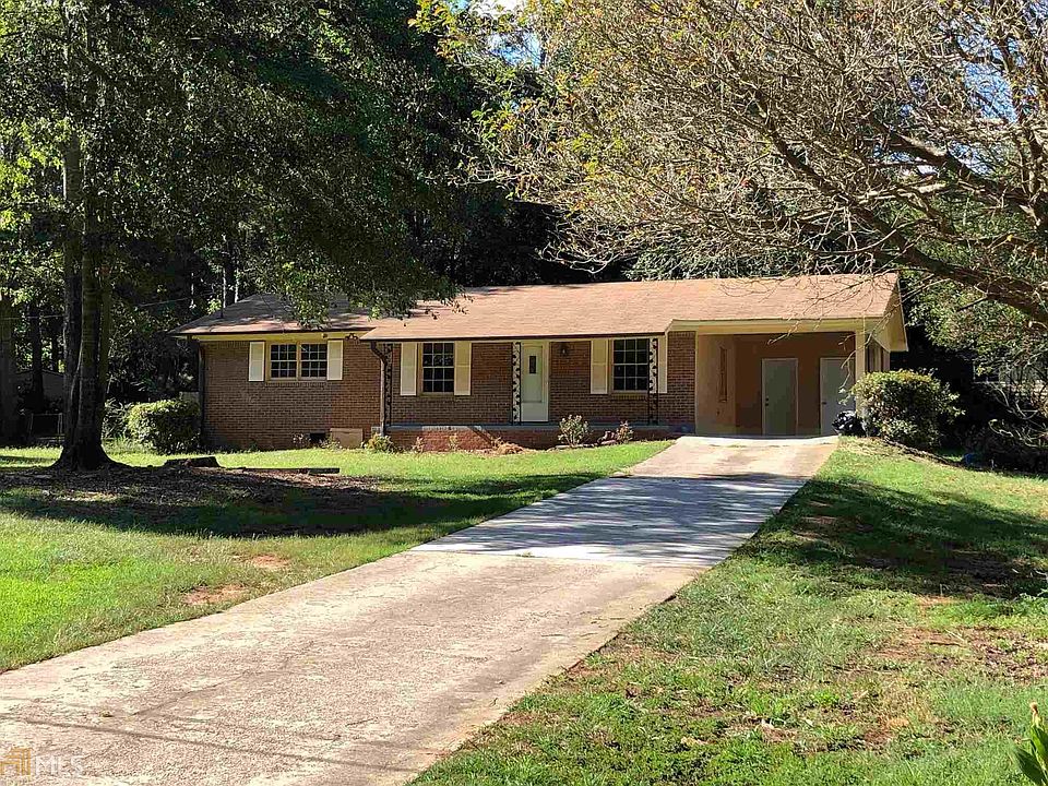 1st image of 900 Virginia Ct SE #8C