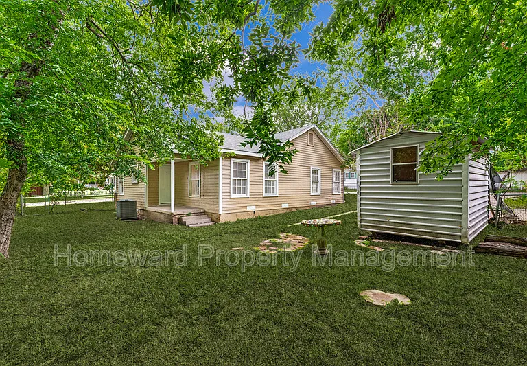 901 W Virginia St — Photo 12