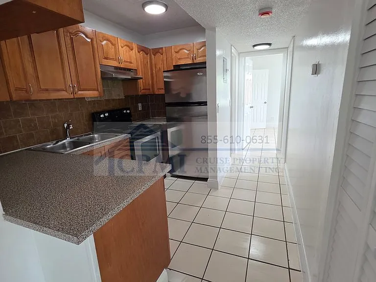 Waterford Villas - 551 Kathy Ct Margate, FL 33068 — Photo 30