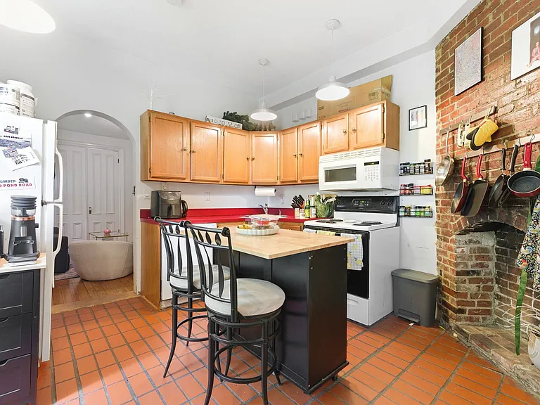45 Rutland St #3 — Photo 13
