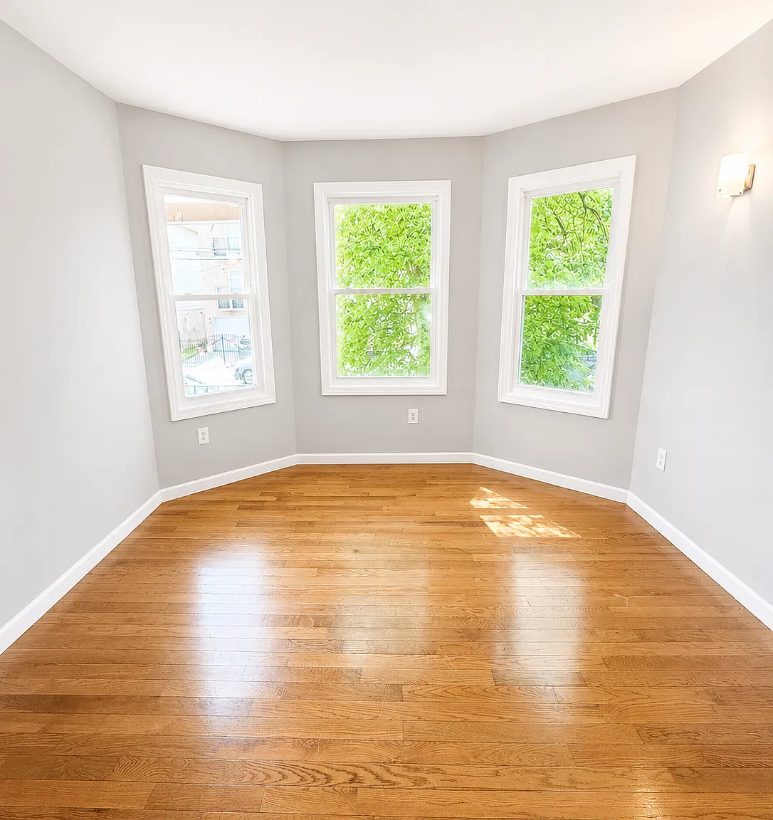 3 bed, 1250 sqft, $2,150 — Photo 2