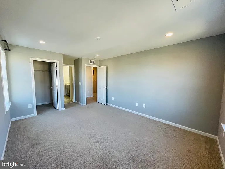 508 Sourwood Ct — Photo 10
