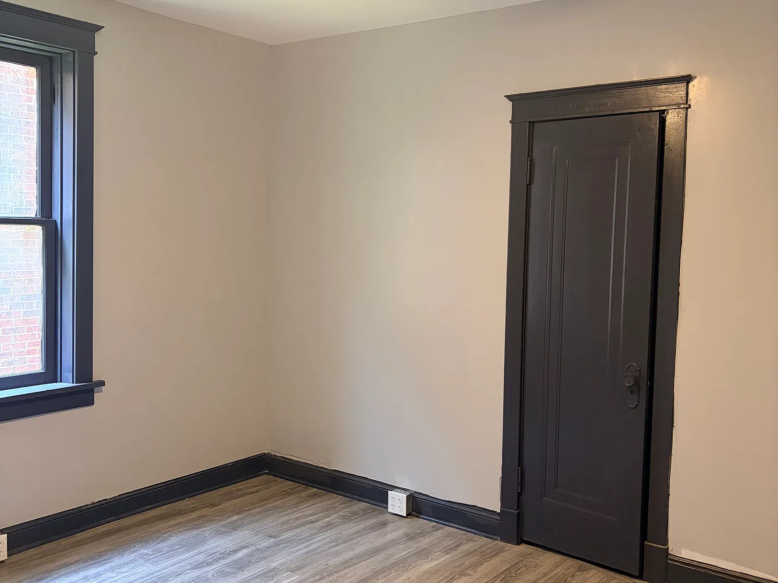 3 bed, 2500 sqft, $1,500 — Photo 3