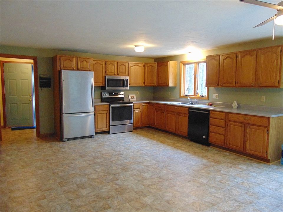 1025 Rindge Rd, Fitchburg, MA 01420 Zillow