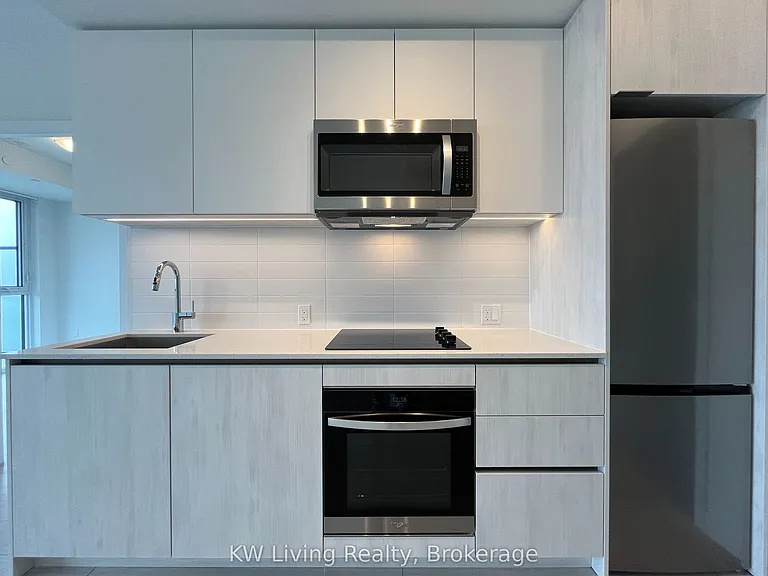 5858 Yonge St #2825 — Photo 10