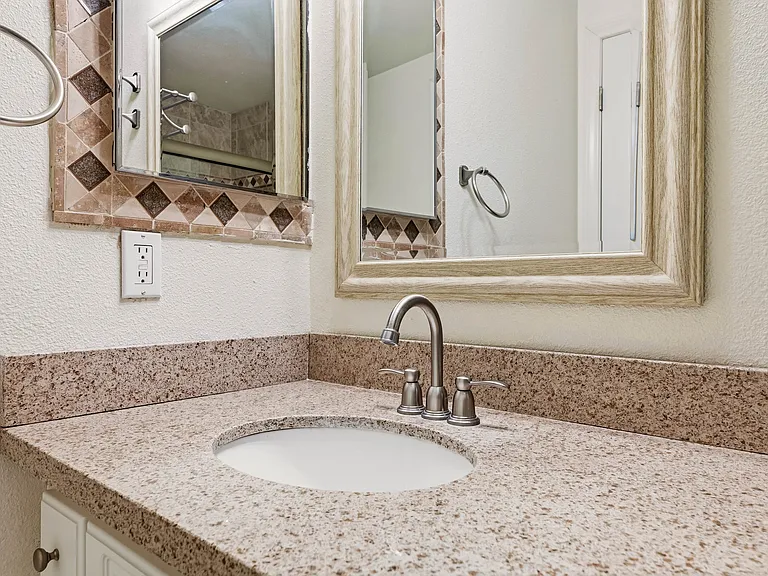 16040 Leffingwell Rd #49 — Photo 25