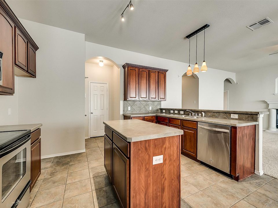 1st image of 9904 Marthas Vineyard Cir