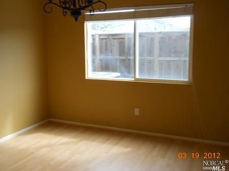 4th image of 564 Pine Creek Cir