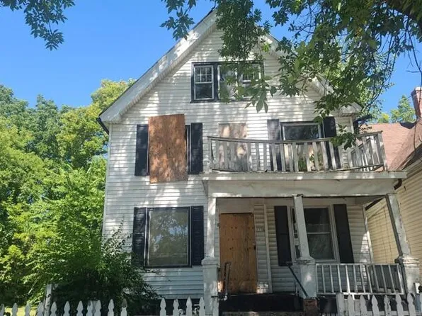 1330 West Locust STREET, Milwaukee, WI 53206