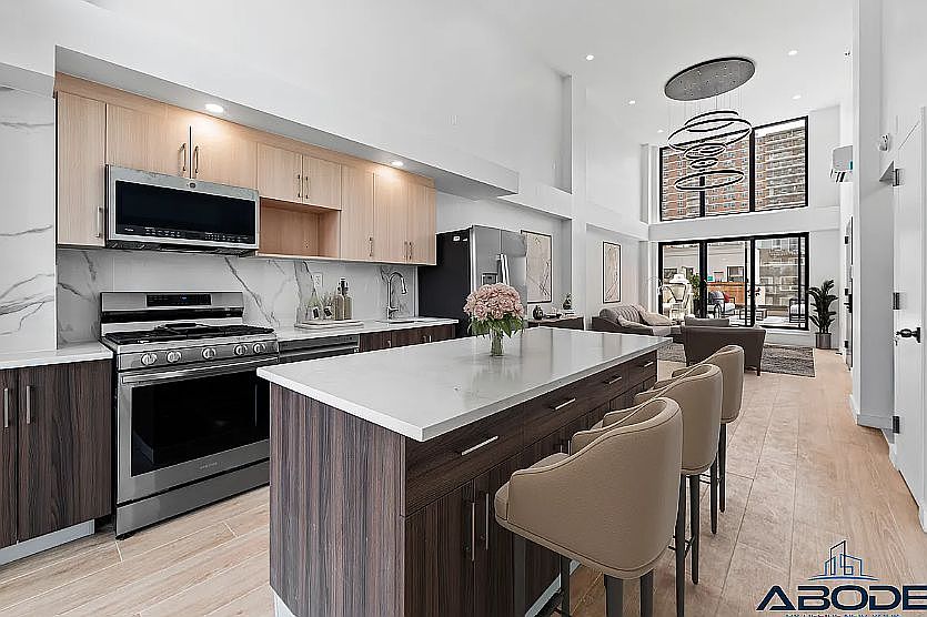 1st image of 21 Meserole St #503