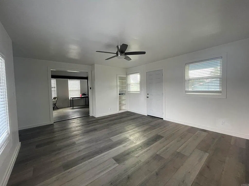 2 bed, 1218 sqft, $3,900 — Photo 2