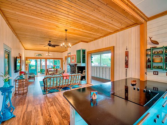 6th image of 2070 Kalanianaole St