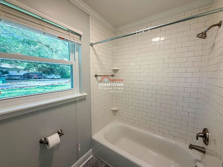 220 Cordoba St — Photo 16
