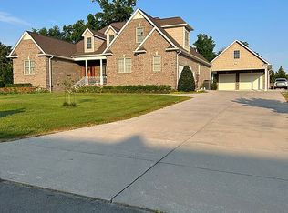 152 Stone Field Dr, Winchester, TN 37398
