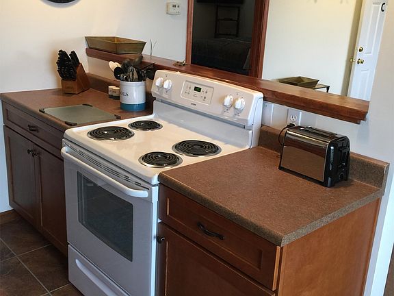 5th image of 227 Cheyenne St APT C