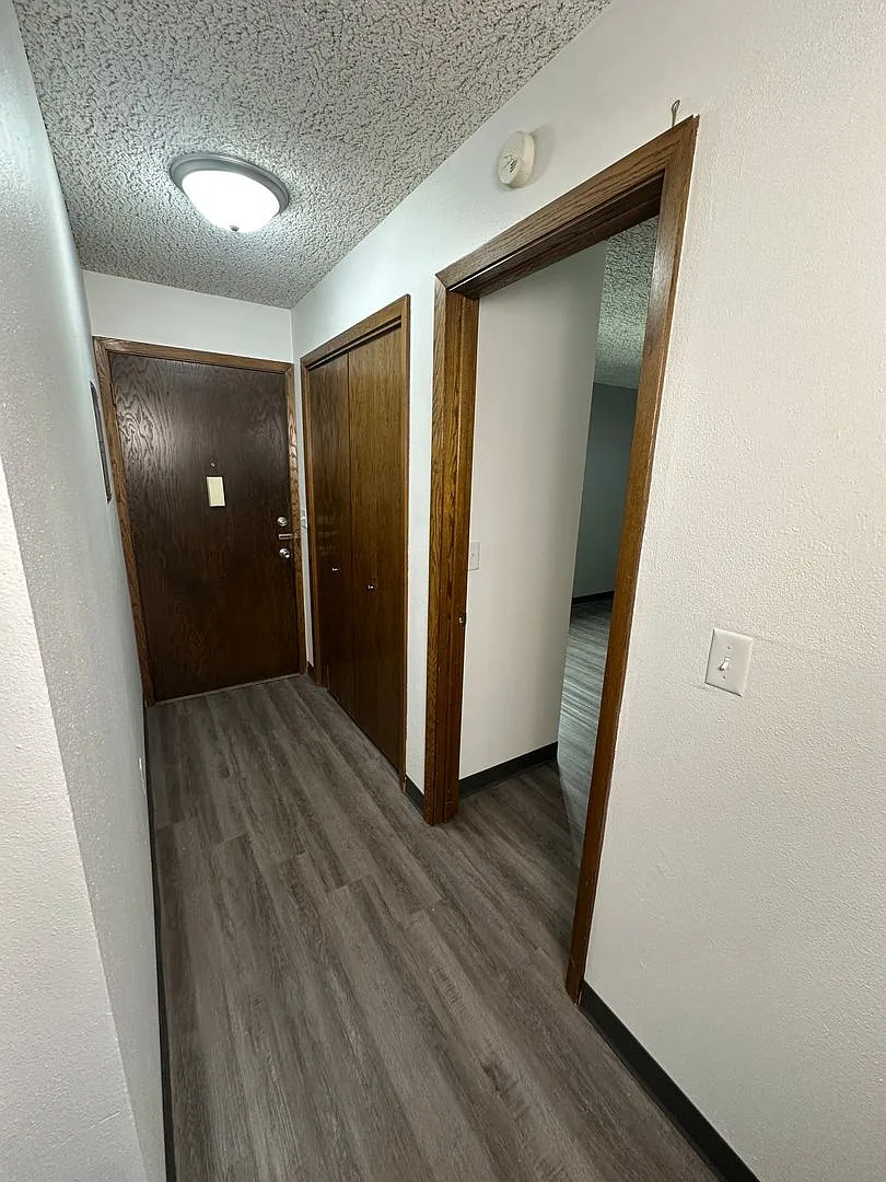 Welcome to 1305 11th St N in Wahpeton ND! — Photo 1