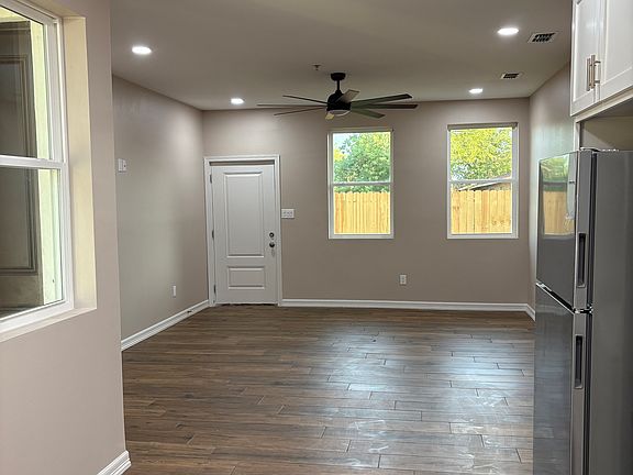 4th image of 2202 N 7th St #301