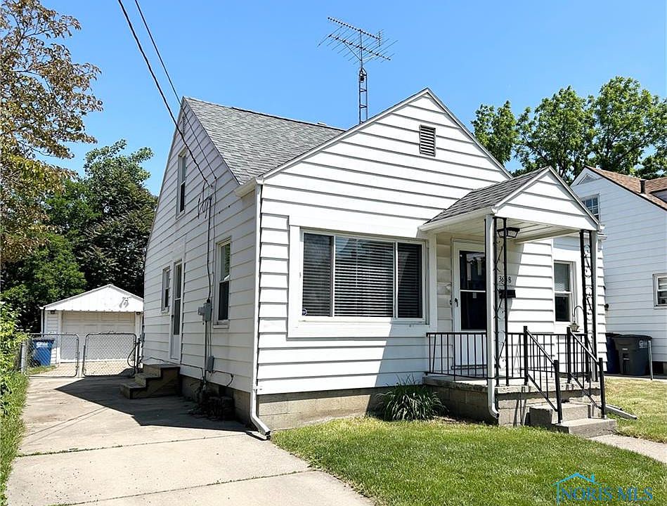 1st image of 3648 Watson Ave