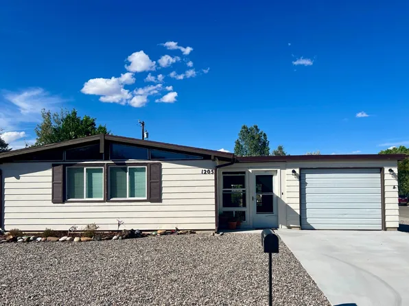 1205 Odell Ave, Thermopolis, WY 82443