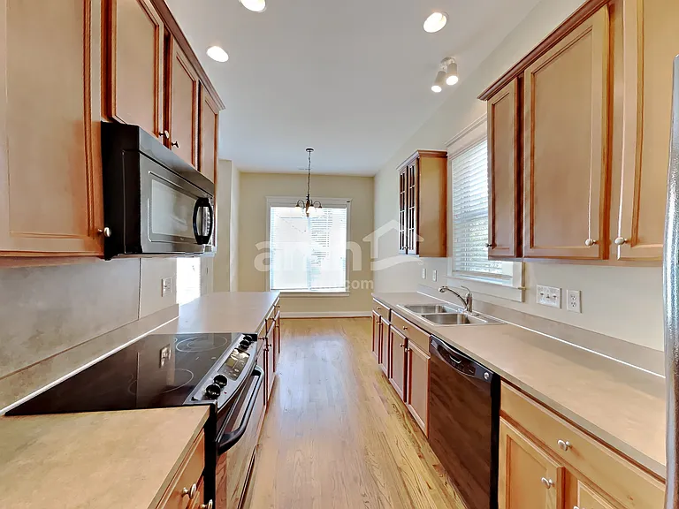 155 Water Oak Dr — Photo 4