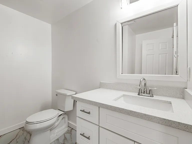 8326 Wabash Ave S #B — Photo 4