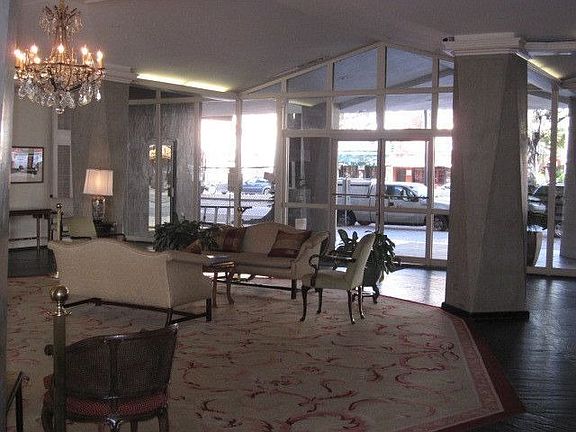3rd image of 2100 Saint Charles Ave #K