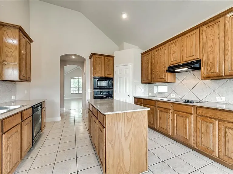 434 Teagarden Ct — Photo 14