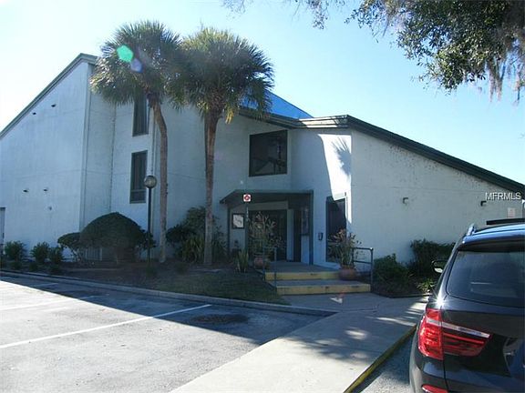 3rd image of 2711 Lemontree Ln