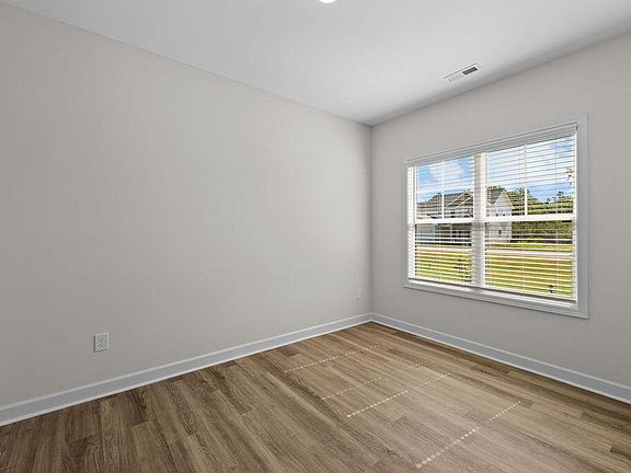 3rd image of 111 Ambrosia Way