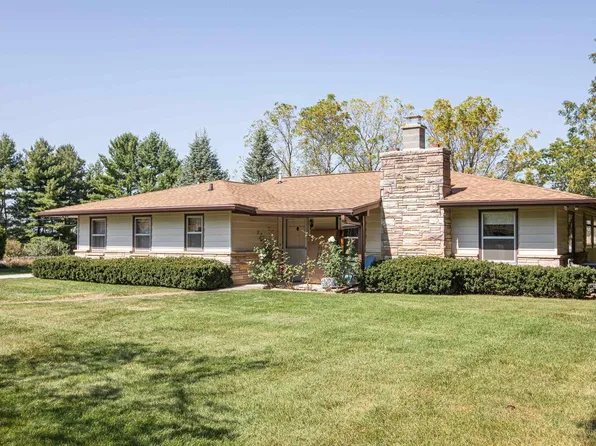 1250 Union Street, Platteville, WI 53818
