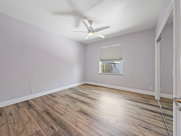 13928 82nd Ln N — Photo 13