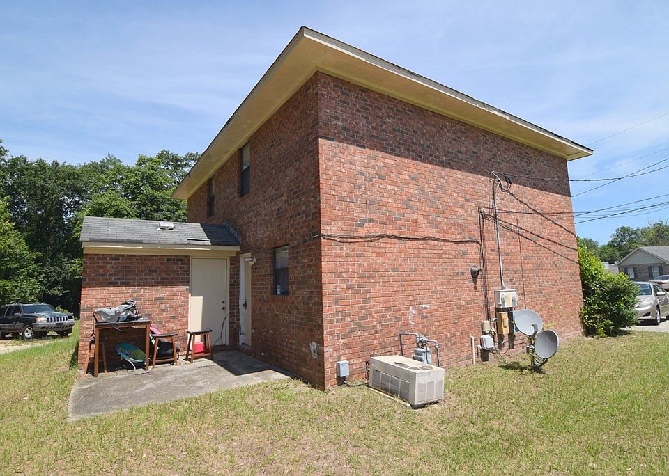 2nd image of 2716 Blossom Dr