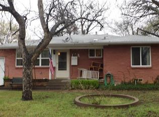 404 Myrtle Dr, Hurst, TX 76053