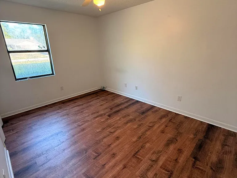925 Hunting Ridge Rd — Photo 6