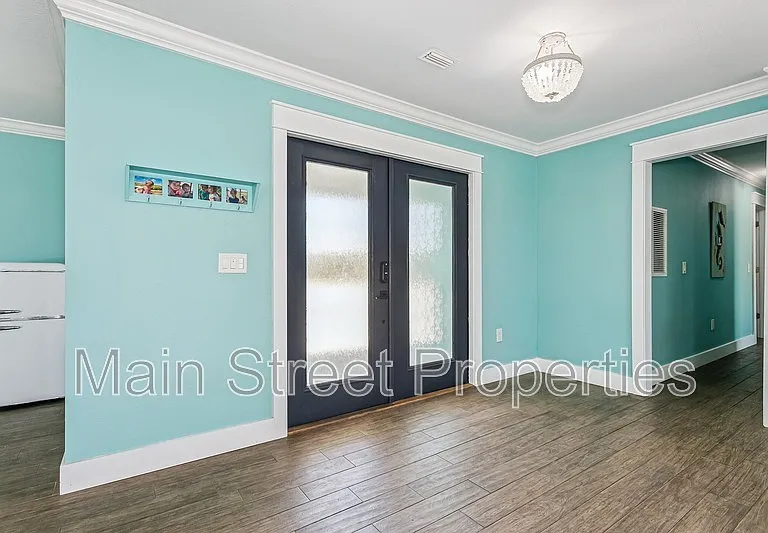 231 Sabine Dr — Photo 17