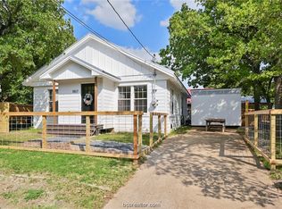 1807 Cottonwood St, Bryan, TX 77803