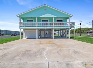 2518 W Maple St, Port O Connor, TX 77982