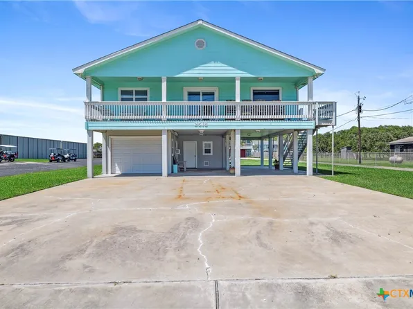 2518 W Maple St, Port O Connor, TX 77982