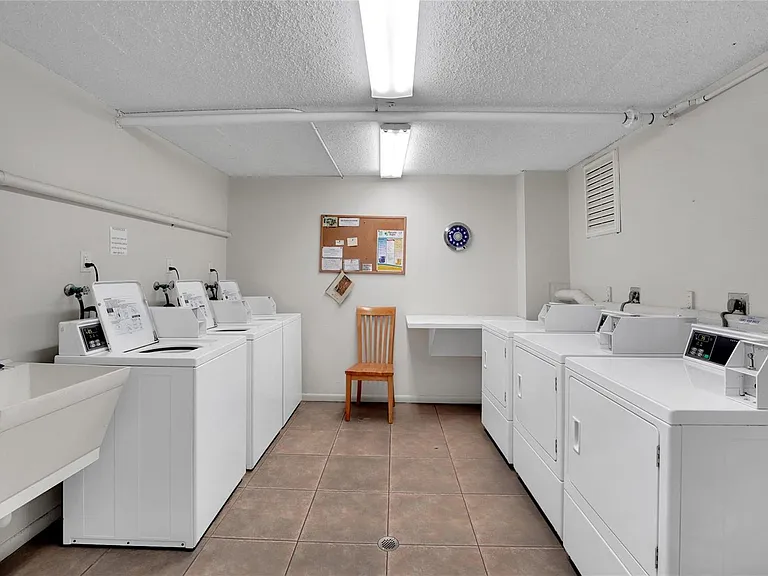 301 Croton Ave #302 — Photo 26