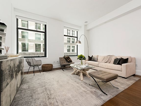 3rd image of 10 Madison Sq W APT 3D