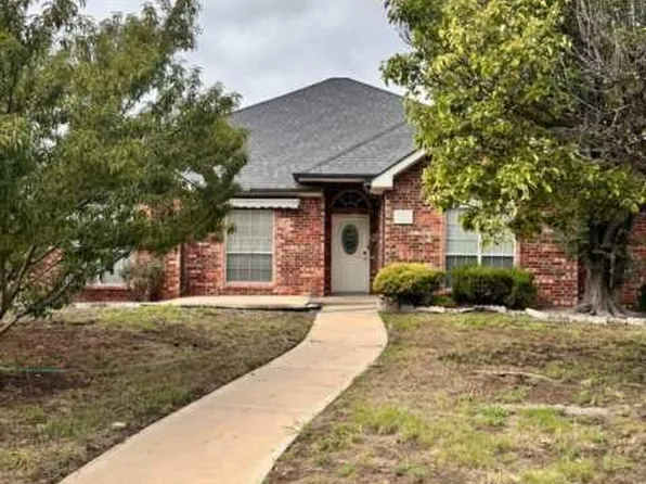 6304 Crockett St, Amarillo, TX 79118