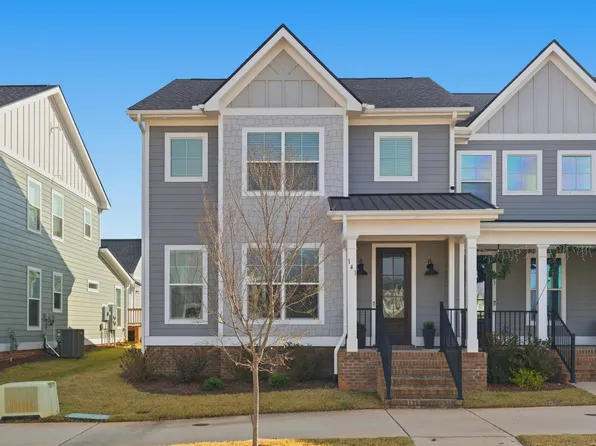 141 Lumpkin Dr, Travelers Rest, SC 29690