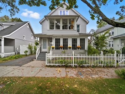 122-124 Mooreland St, Springfield, MA, 01104