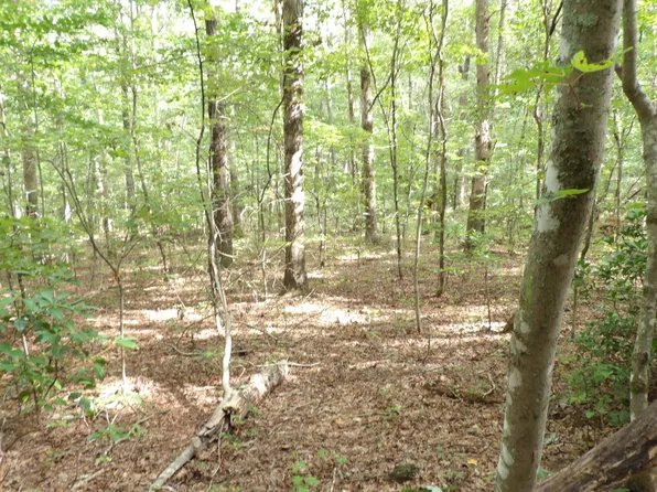 2 Creek Rd #19, Crossville, TN 38571