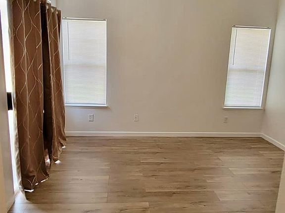 4th image of 8616 Willow Vista Ct