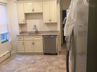 30 Hull St APT 1, Boston, MA 02113